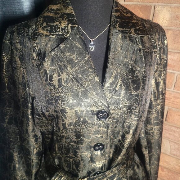 Chico's Black & Gold Owl-Patterned Metallic Blazer - Size 1 (Med/8) - Picture 2 of 12